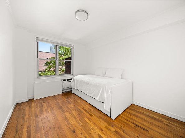 309 East 87th Street 5OP, New York NY 10128