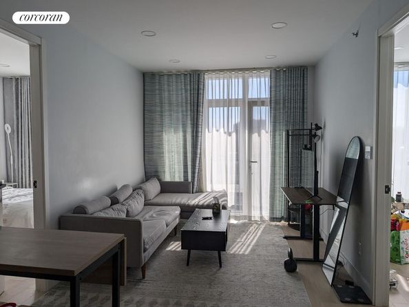 146-17 Northern Boulevard 4A, Queens NY 11354