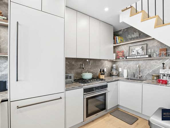 373 Palmetto Street 4B, Brooklyn NY 11237