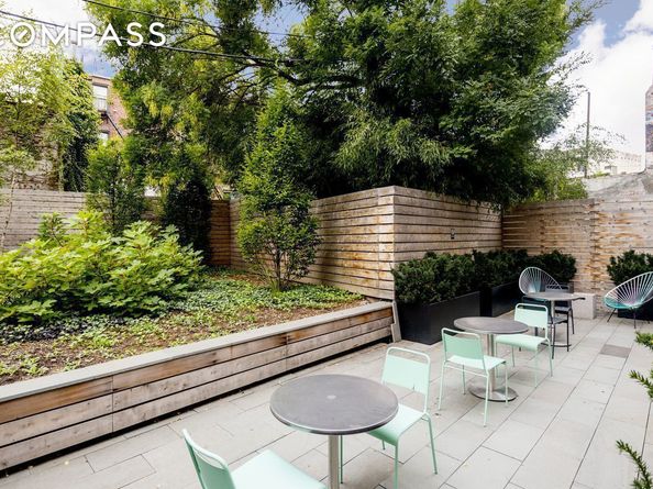280 Metropolitan Avenue 2A, Brooklyn NY 11211