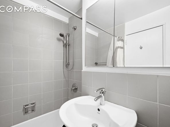 200 East 36th Street 8A, New York NY 10016