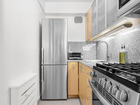 200 East 36th Street 8A, New York NY 10016