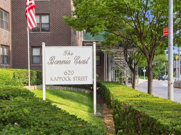 629 Kappock Street 5A, Bronx NY 10463