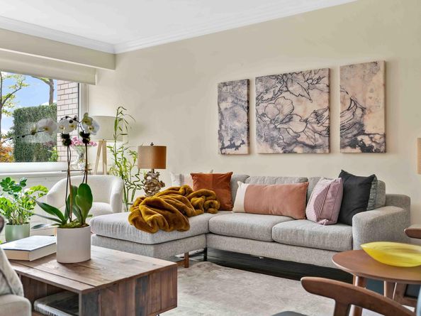 45 Sutton Place S 2G, New York NY 10022