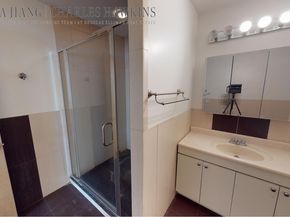 315 West 36th Street 12B, New York NY 10018