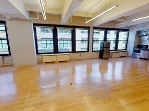 315 West 36th Street 12B, New York NY 10018