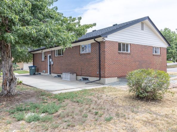 1421 106th Avenue, Northglenn CO 80234