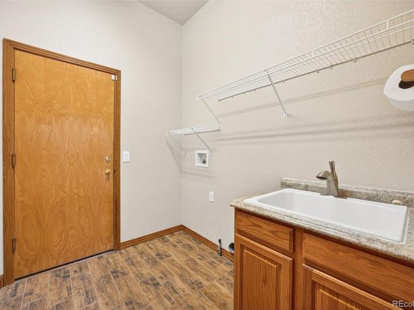 Undisclosed Address #2971627, Littleton CO 80127