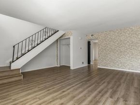 1284 S Crystal Way, Aurora CO 80012
