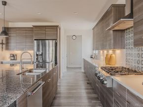8091 S Langdale Way, Aurora CO 80016