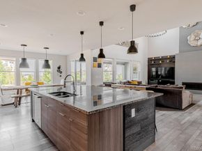 8091 S Langdale Way, Aurora CO 80016