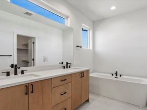 5604 Grandville Avenue, Longmont CO 80503