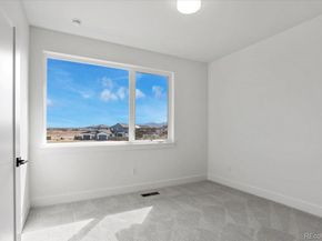 5604 Grandville Avenue, Longmont CO 80503