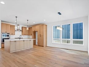 5604 Grandville Avenue, Longmont CO 80503