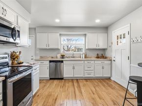 2110 Applewood Drive, Lakewood CO 80215