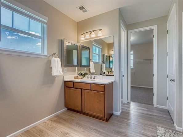 6481 S Addison Way, Aurora CO 80016