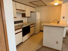 4933 S Carson Street 211, Aurora CO 80015