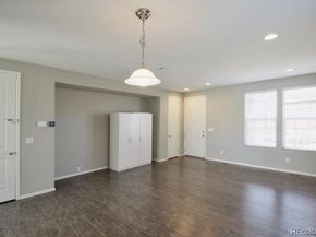 2082 S Cathay Way, Aurora CO 80013