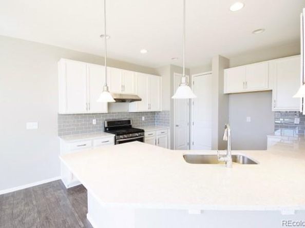 2082 S Cathay Way, Aurora CO 80013