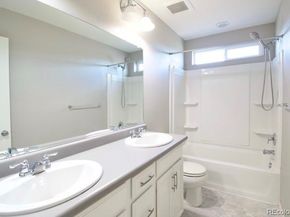 2082 S Cathay Way, Aurora CO 80013