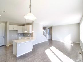 2082 S Cathay Way, Aurora CO 80013