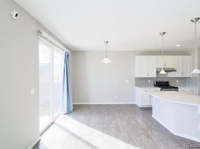 2082 S Cathay Way, Aurora CO 80013