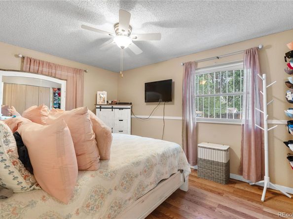5563 Blackhawk Way, Denver CO 80239