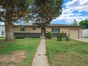1231 W Radcliff Avenue, Englewood CO 80110
