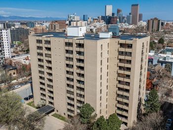 800 N Pearl Street