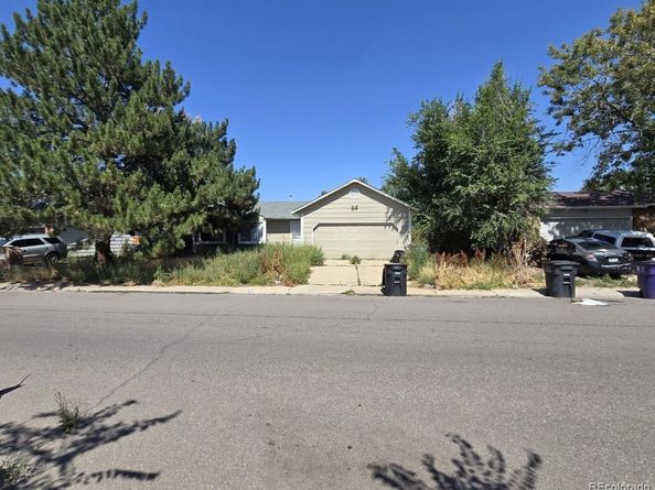 4482 Fairplay Way, Denver CO 80239