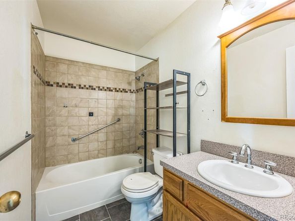 225 E 8th Avenue 10, Longmont CO 80504
