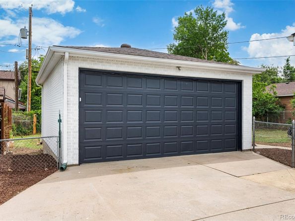 Undisclosed Address #4442247, Denver CO 80220