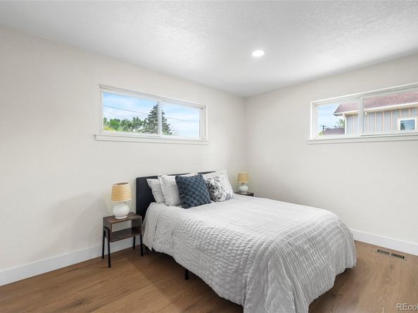 Undisclosed Address #4442247, Denver CO 80220