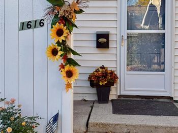 1616 Longbow Court