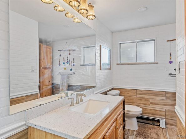 1825 Simms Street, Lakewood CO 80215