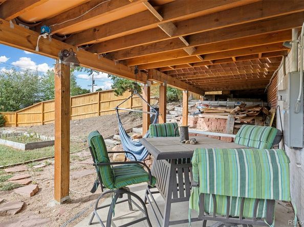 1825 Simms Street, Lakewood CO 80215