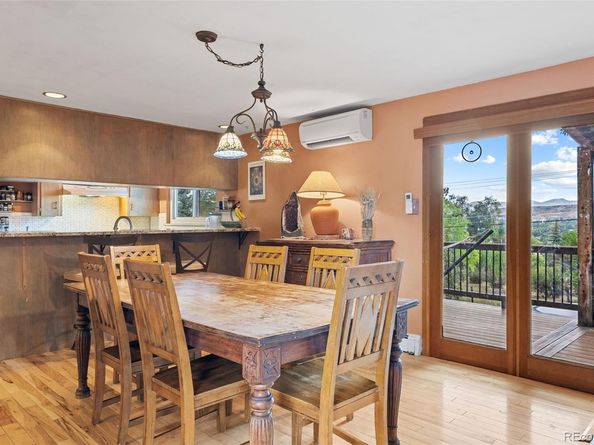 1825 Simms Street, Lakewood CO 80215