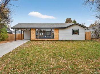 4910 E Missouri Avenue