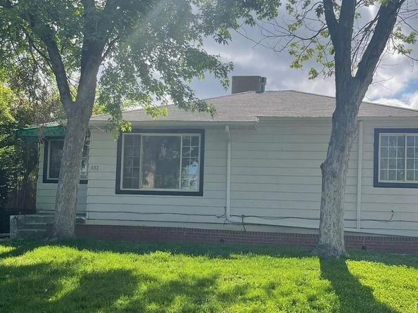 832 Elmira Street, Aurora CO 80010
