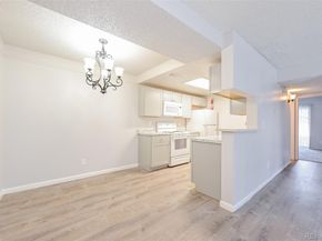 862 S Uravan Court, Aurora CO 80017