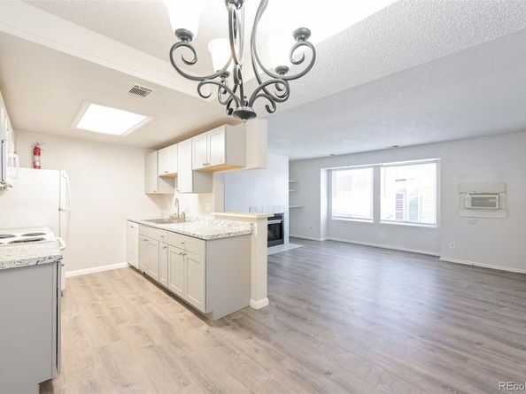 862 S Uravan Court, Aurora CO 80017