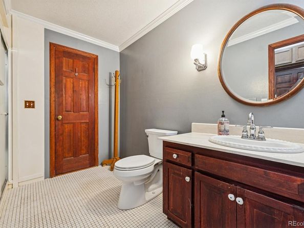 8535 E Hawaii Lane, Denver CO 80231