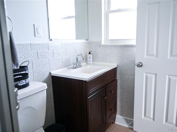 865 W 101st Avenue, Northglenn CO 80260