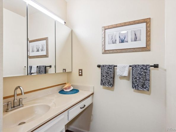 850 Idalia Circle, Aurora CO 80011