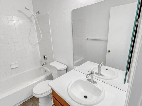 19093 E Linvale Place, Aurora CO 80013