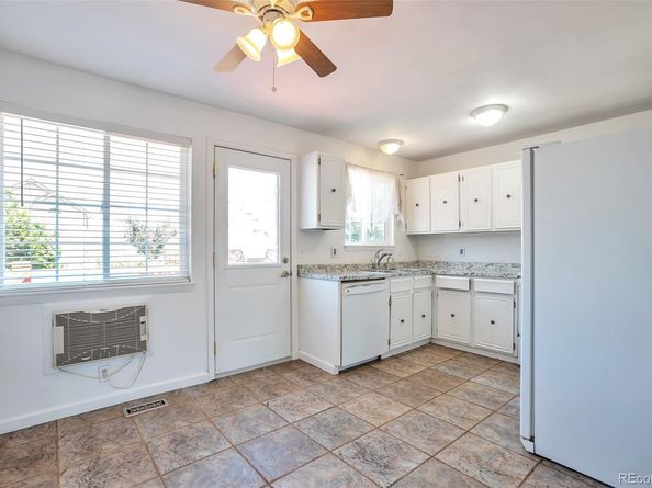 9135 W Maplewood Avenue, Littleton CO 80123
