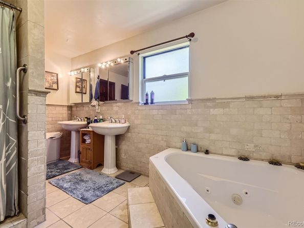 10675 W Rowland Avenue, Littleton CO 80127