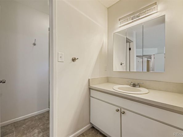 180 S Upham Court, Lakewood CO 80226