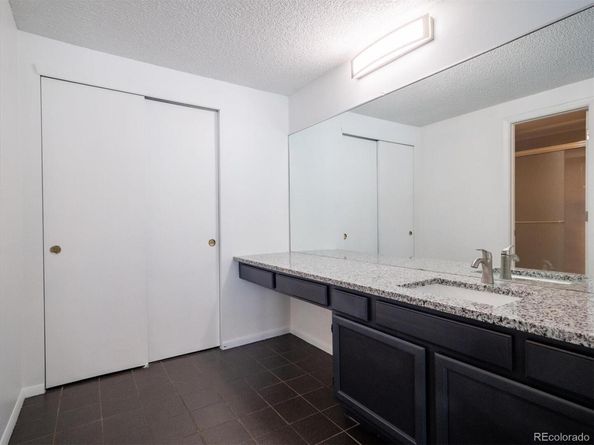 1092 S Granby Way, Aurora CO 80012