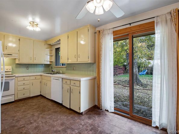 7555 W 69th Place, Arvada CO 80003